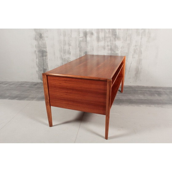 Image 1 of Vintage notenhouten bureau van Wilhelm Renz, 1960