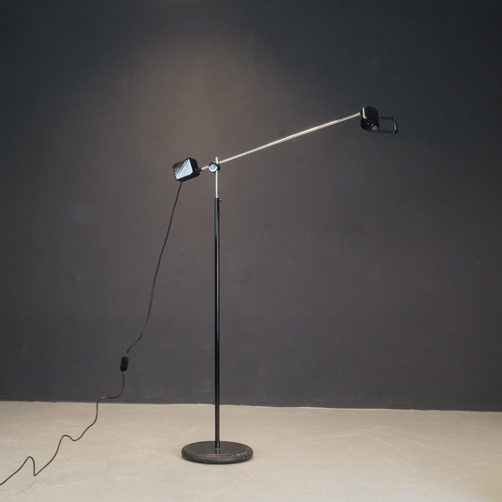 Image 1 of Maniglia vloerlamp van De Pas, D'Urbino & Lomazzi voor Stilnovo, Italië 1970.