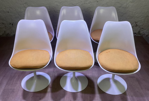 Set van 6 Eero Saarinen stoelen voor Knoll 1960