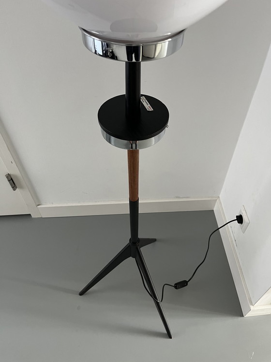 Image 1 of Unieke Tripod Vloerlamp Gemaakt Als Kunstwerk 