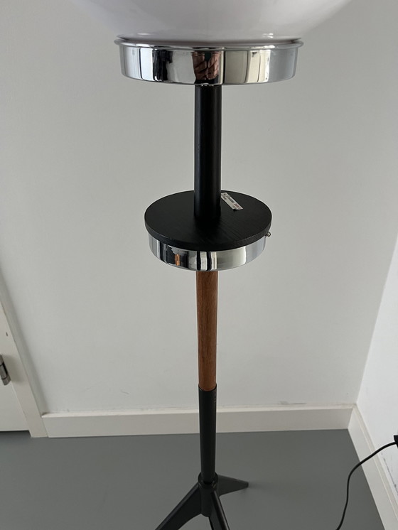 Image 1 of Unieke Tripod Vloerlamp Gemaakt Als Kunstwerk 