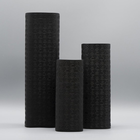 Image 1 of Cuno Fischer Rosenthal Studio-Linie Matte Porcelaine Noire Vaas Trio 30+22+18 Cm