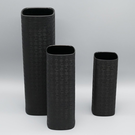 Image 1 of Cuno Fischer Rosenthal Studio-Linie Matte Porcelaine Noire Vaas Trio 30+22+18 Cm