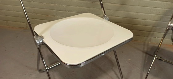 Image 1 of 2x Giancarlo Piretti voor Castelli Plia stoelen 