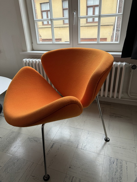 Image 1 of Artifort Orange Slice Stoel