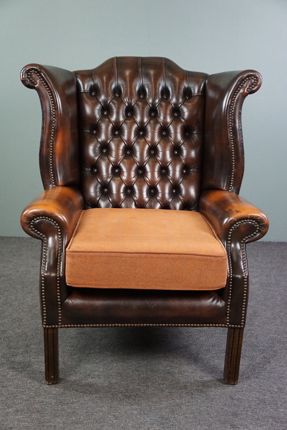 Image 1 of Chesterfield Wingchair oorfauteuil