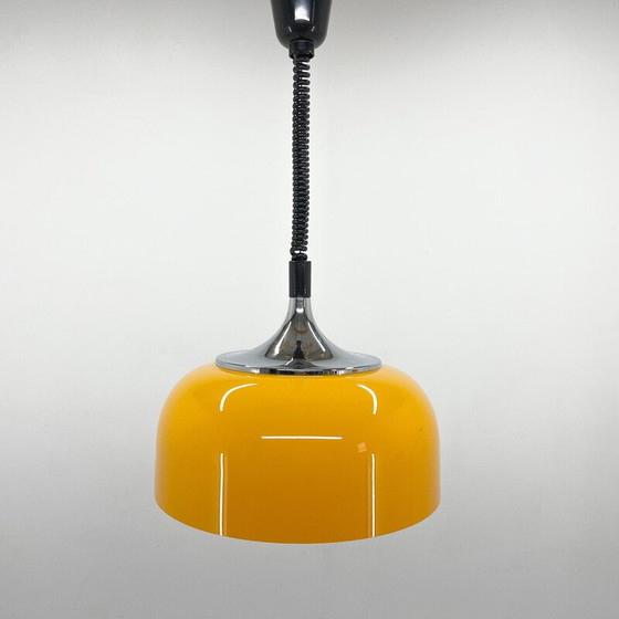 Image 1 of Mid century gele hanglamp van Harvey Guzzini voor Meblo, Italië 1970