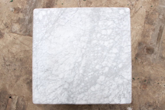 Image 1 of Italiaanse Marmeren salontafel tijdloos design uit de jaren 70