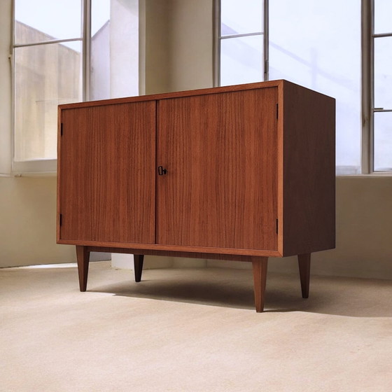 Image 1 of Mid Century Kast