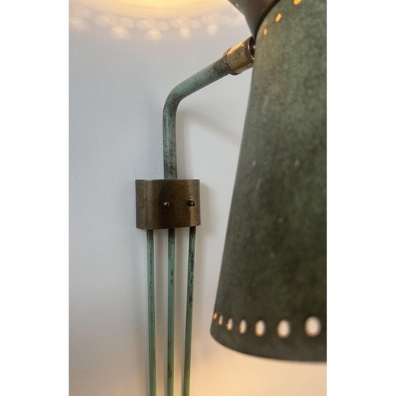 Image 1 of Vintage verstelbare wandlamp in messing en gepatineerd groen, Italië 1950