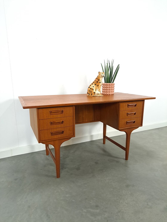 Image 1 of Deens design Teak Bureau met lades