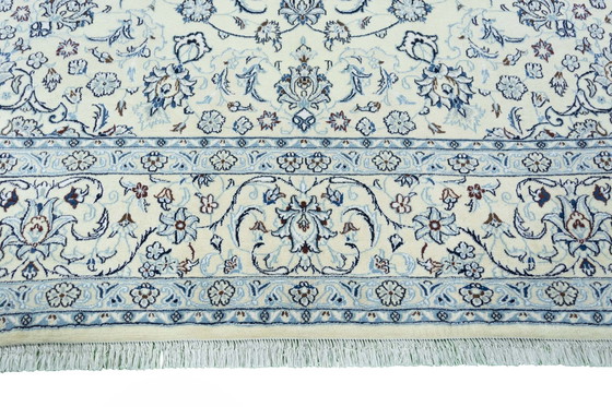 Image 1 of Handgeknoopt Oosters Vloerkleed Nain 9 La Met Zijde - 344 X 243 Cm