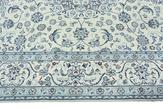 Image 1 of Handgeknoopt Oosters Vloerkleed Nain 9 La Met Zijde - 344 X 243 Cm