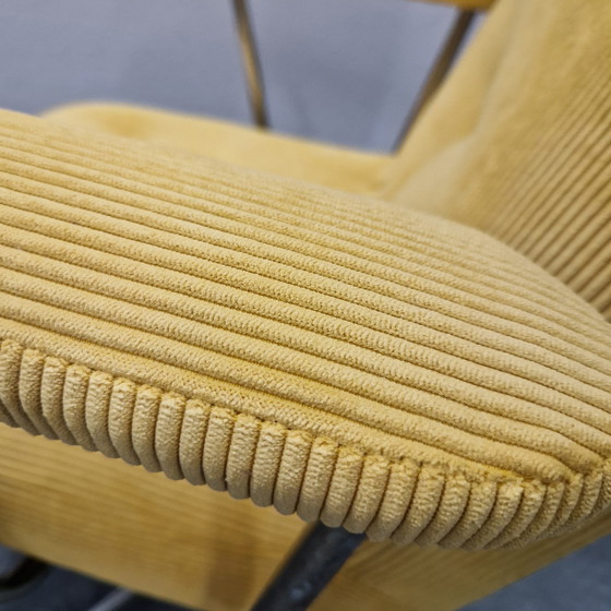 Image 1 of Vintage Draaifauteuil Nieuw Bekleed Goldsiegel Fauteuil