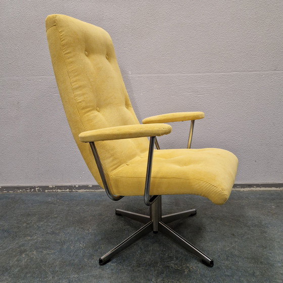 Image 1 of Vintage Draaifauteuil Nieuw Bekleed Goldsiegel Fauteuil