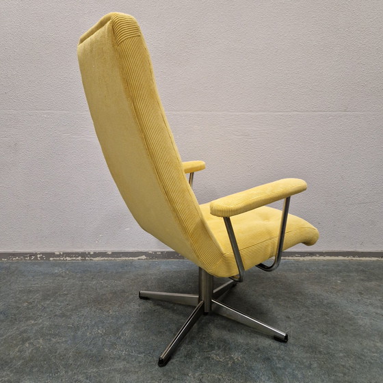 Image 1 of Vintage Draaifauteuil Nieuw Bekleed Goldsiegel Fauteuil