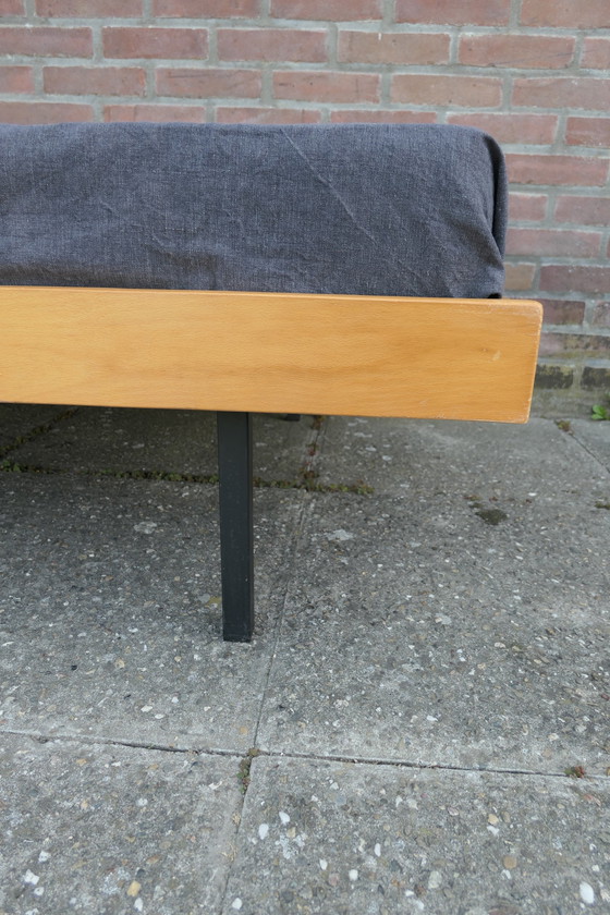 Image 1 of Vintage daybed