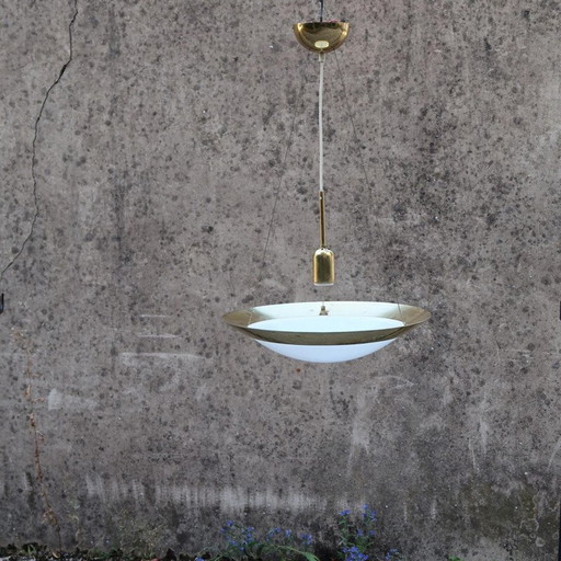 Ufo hanglamp in messing van Sce