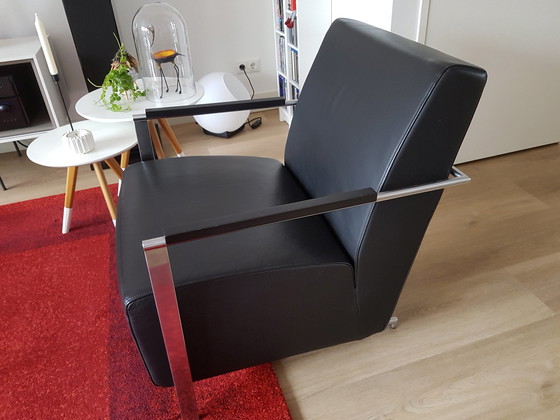 Image 1 of Harvink zwarte fauteuil