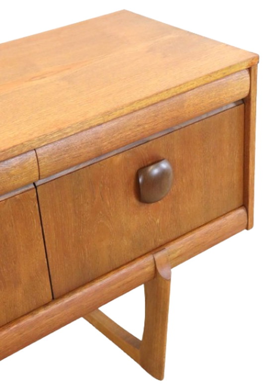 Image 1 of Elliots of Newbury sideboard 'Mitcheldean' vintage