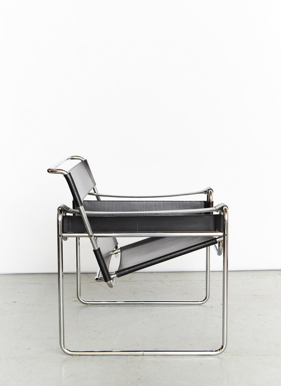 Image 1 of  Marcel Breuer clubfauteuil B3 "Wassily Stoel" Voor Gavina