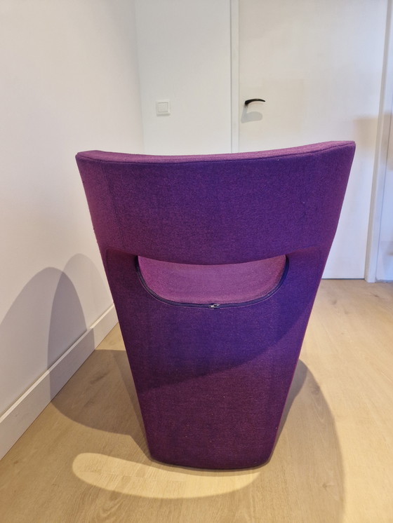 Image 1 of 2x Moroso fauteuil Victoria and Albert paars