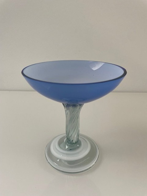 Image 1 of Elegant Kelkje Van Blauw, Wit En Transparant Murano Glas