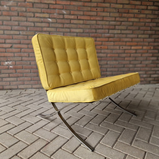 Hippe Fauteuil Opnieuw Gestoffeerd