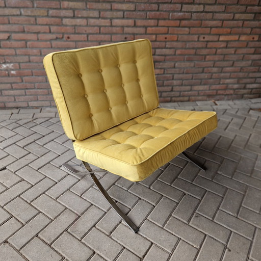 Hippe Fauteuil Opnieuw Gestoffeerd