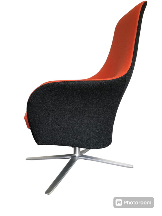 Image 1 of Montis Marvin fauteuil met uitschuifbare voetensteun