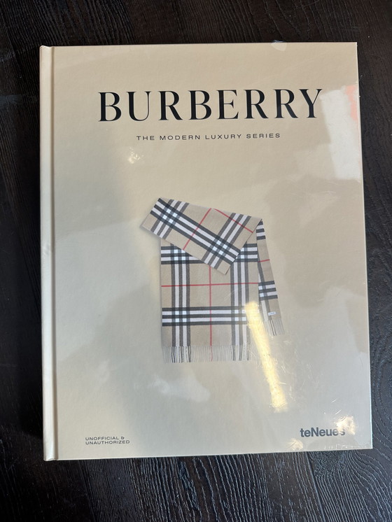 Image 1 of Modeboeken De moderne luxe serie van Teneues: Gucci, Prada, Burberry Limited Edition