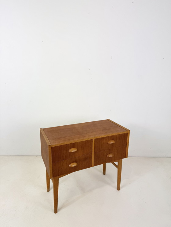 Image 1 of Vintage Teak Nachtkastje / Bijzetkastje