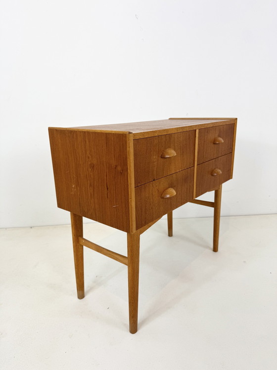 Image 1 of Vintage Teak Nachtkastje / Bijzetkastje