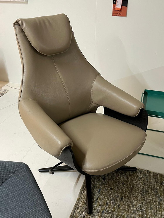 Image 1 of Leolux Crème Fauteuil Plus