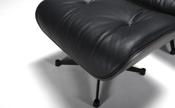 Image 1 of Vitra XL Charles & Ray Eames Stoel & Ottoman