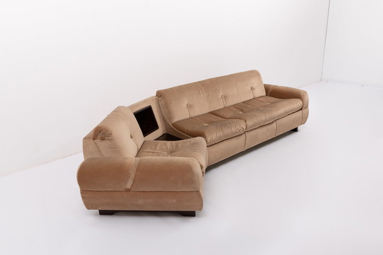 Image 1 of Gebogen sofa met Italiaans design uit 1960