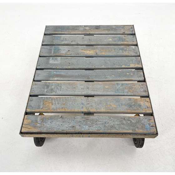 Image 1 of Vintage industriële salontafel van metaal en hout