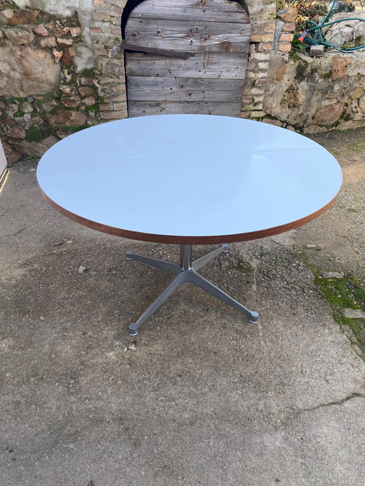 Charles & Ray Eames Ronde Alu Groepstafel, Herman Miller