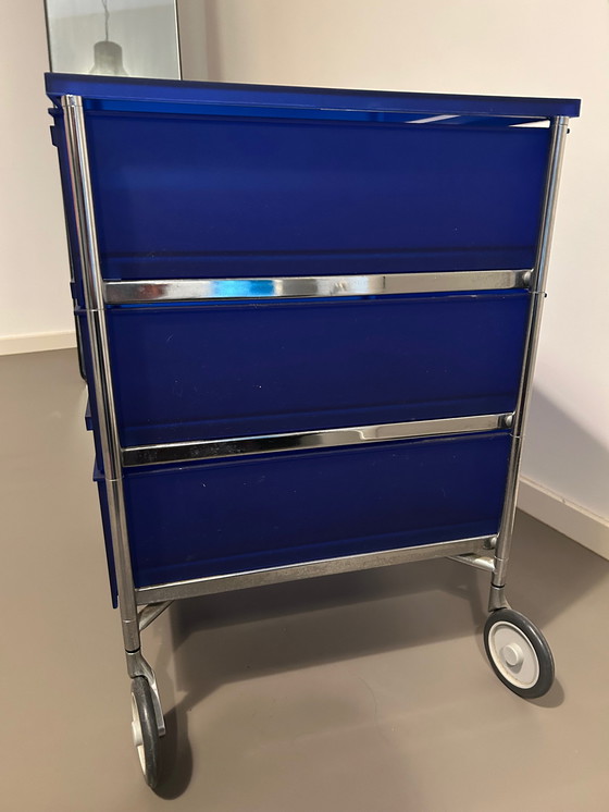 Image 1 of Kartell Mobil 3 Trolley Kobaltblauw