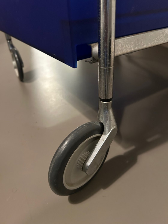 Image 1 of Kartell Mobil 3 Trolley Kobaltblauw