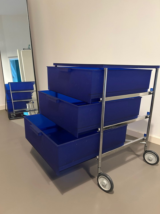 Image 1 of Kartell Mobil 3 Trolley Kobaltblauw