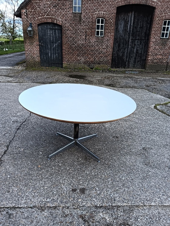 Image 1 of Vintage Zware Eettafel 