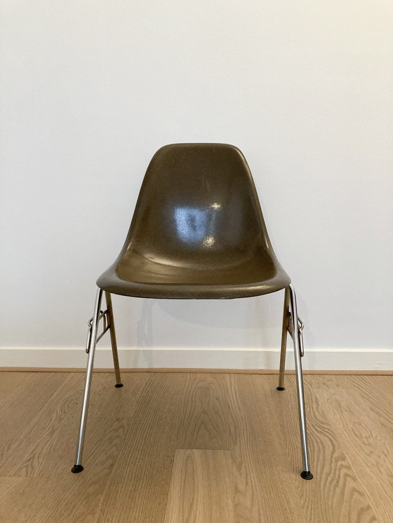 Image 1 of Eames Dss Chair, Herman Miller