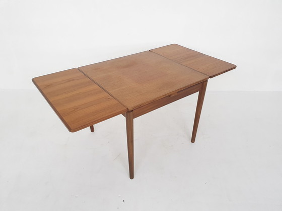 Image 1 of Teak vierkante uitschuifbare eettafel van Pastoe model TT24