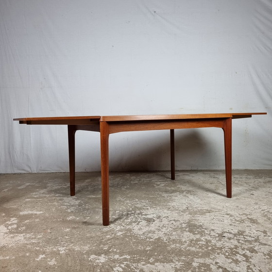 Image 1 of Henning Kjaernulf, Vejle, Vintage Deense eettafel teak 60's