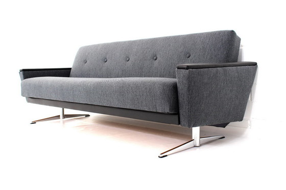 Image 1 of Halverwege de jaren 60 chromen runner sofa / daybed met vouwfunctie en elegante nappa lederen armleuningen