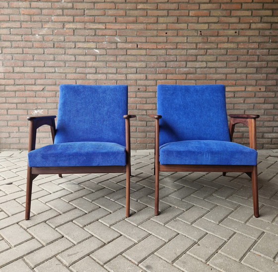 Image 1 of Set Van 2  Vintage Easychair Nieuw Bekleed