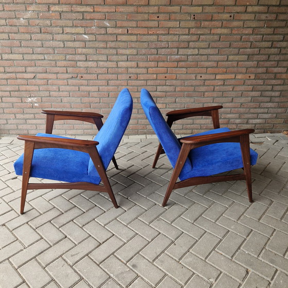 Image 1 of Set Van 2  Vintage Easychair Nieuw Bekleed