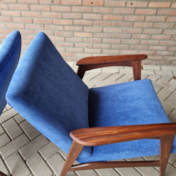 Image 1 of Set Van 2  Vintage Easychair Nieuw Bekleed