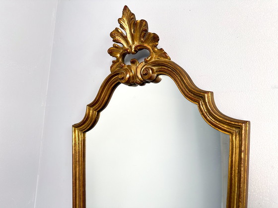 Image 1 of Vintage Vergulde Spiegel met Sierlijke Decorlijst